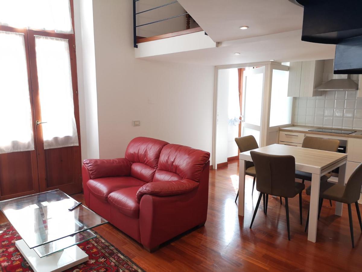 Marina Apartment City Centre Каляри Екстериор снимка