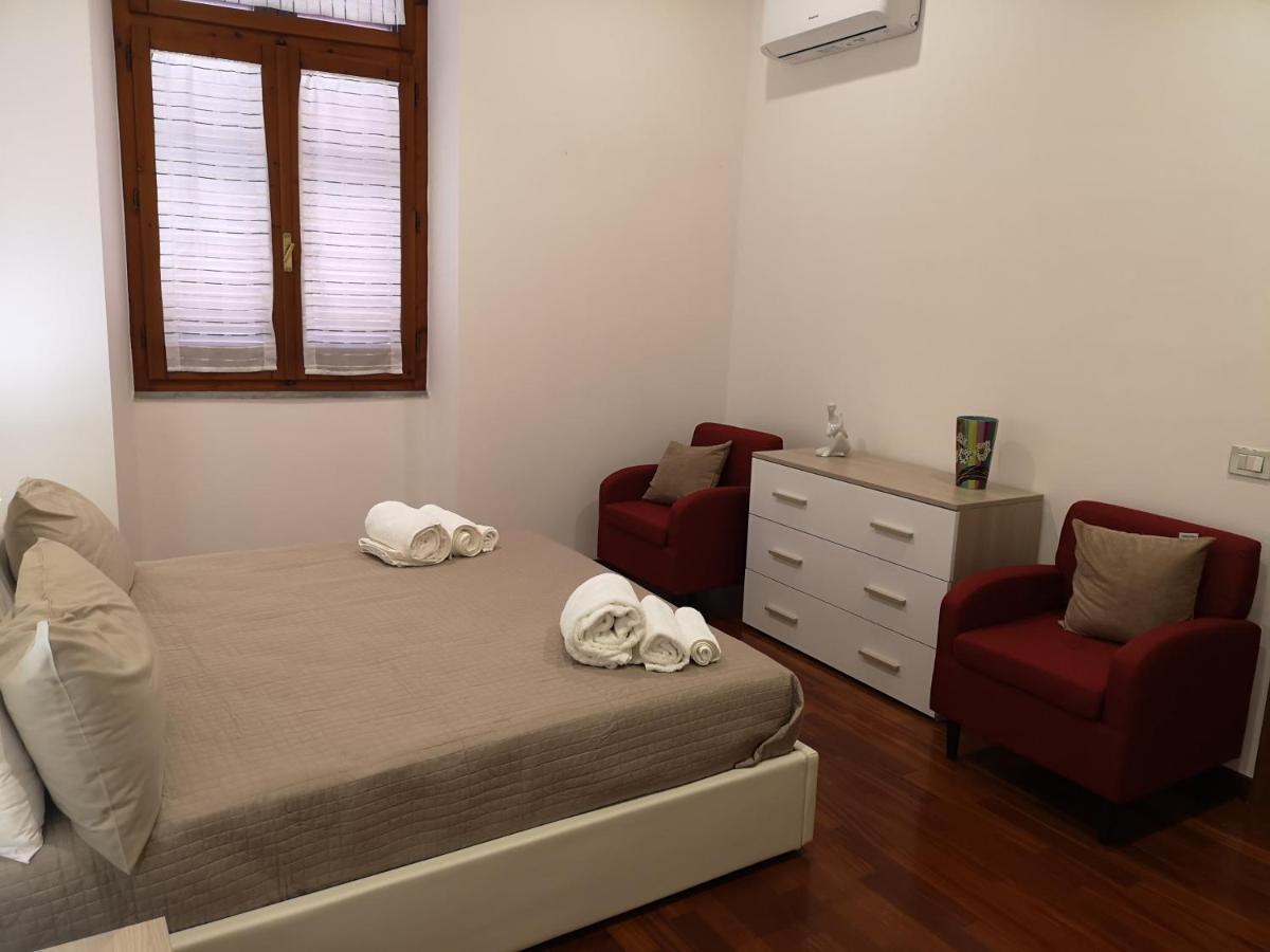 Marina Apartment City Centre Каляри Екстериор снимка
