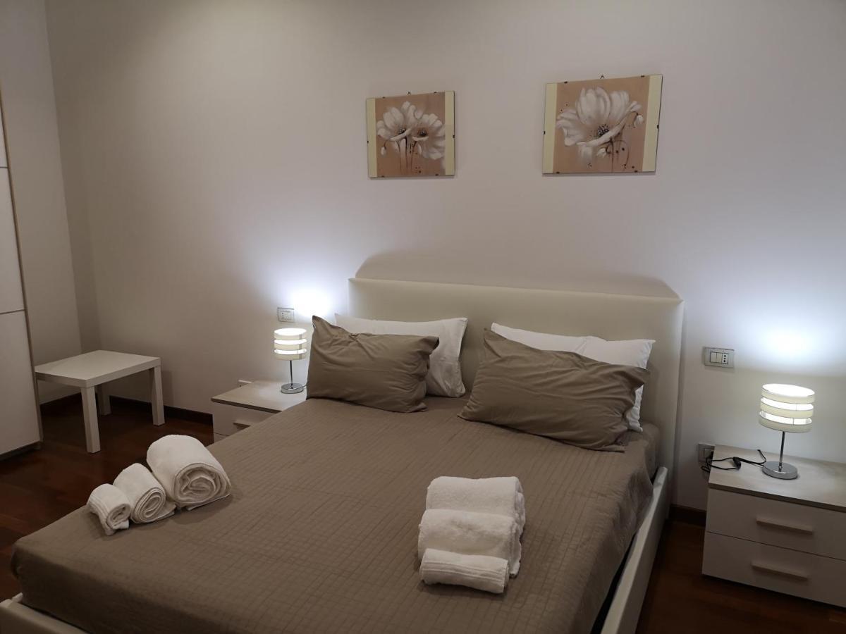 Marina Apartment City Centre Каляри Екстериор снимка