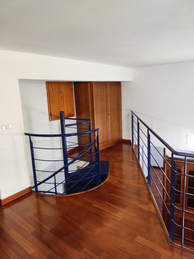Marina Apartment City Centre Каляри Екстериор снимка